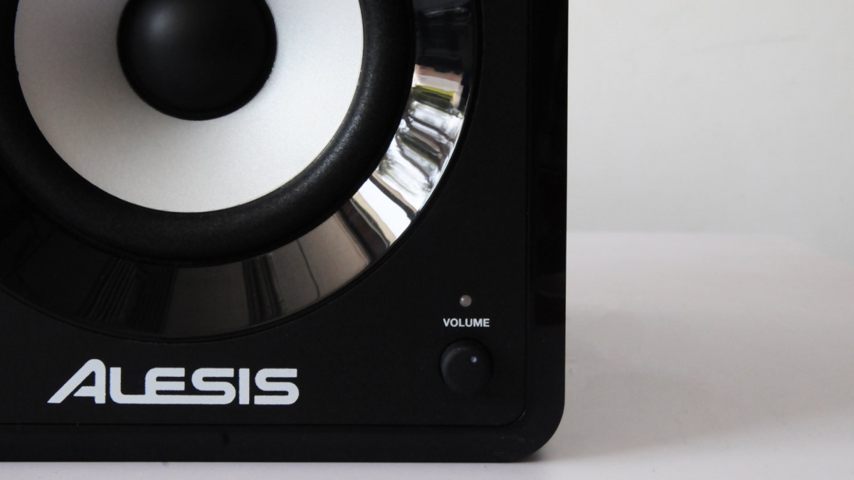 Alesis Elevate 5 Alesis Elevate 5