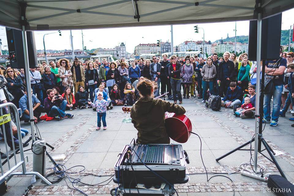 Lenka Dusilová na Praha Žije Hudbou, foto: Jiří Štarha Lenka Dusilová na Praha Žije Hudbou, foto: Jiří Štarha