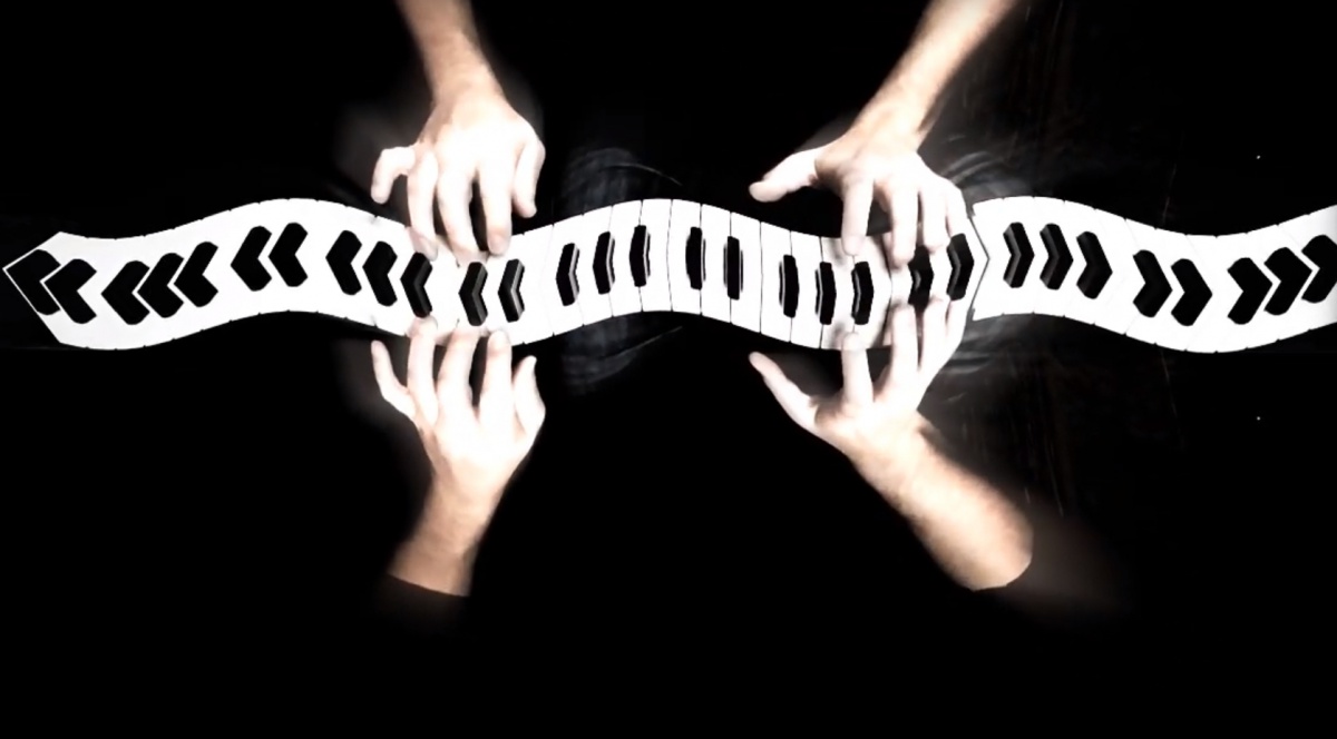 P.T. Call Home, z videa Deep Surface, zdroj: YouTube P.T. Call Home, z videa Deep Surface, zdroj: YouTube