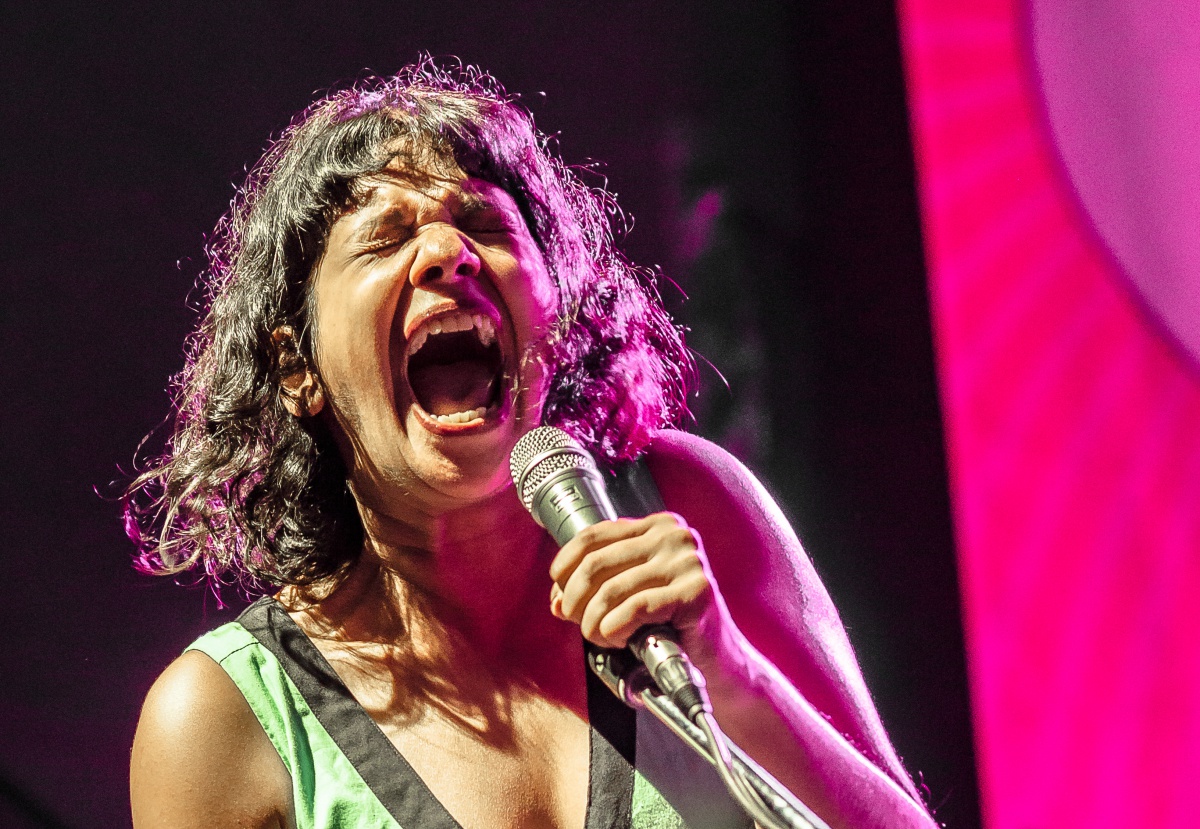Zná Shilpa Ray teorii, nebo se řídí instinkty? Ilustrační foto: Ondřej Koščík, koscik.photos Zná Shilpa Ray teorii, nebo se řídí instinkty? Ilustrační foto: Ondřej Koščík, koscik.photos
