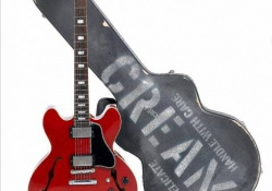 Eric Clapton, Gibson ES-335 Cherry Red