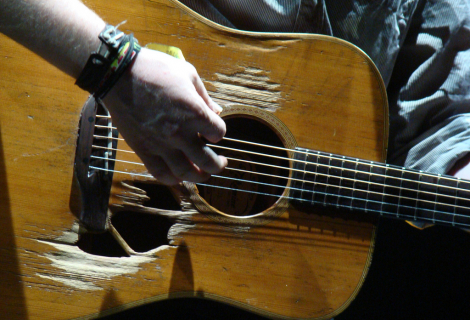 Glen Hansard a jeho kytara