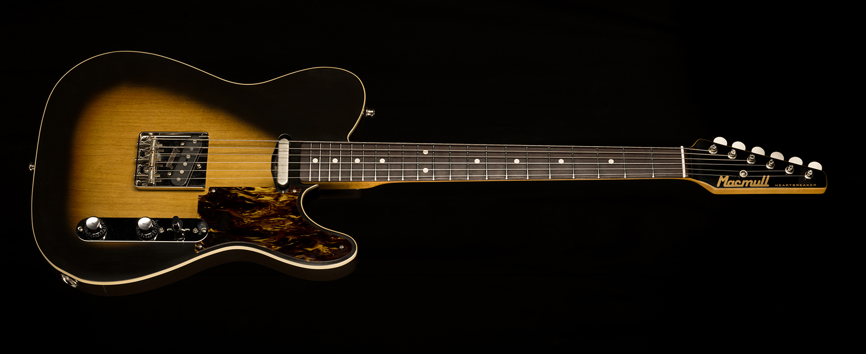 Zdroj: macmull-guitars.com