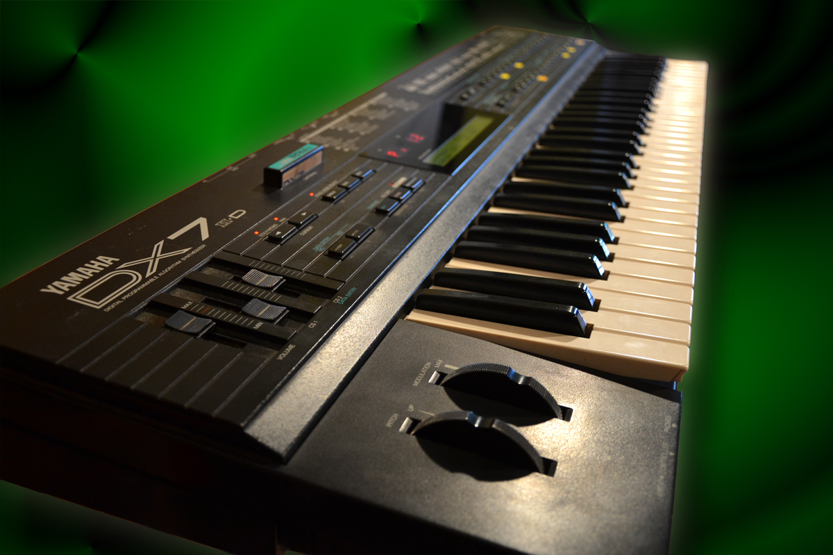 Yamaha DX7IID Yamaha DX7IID