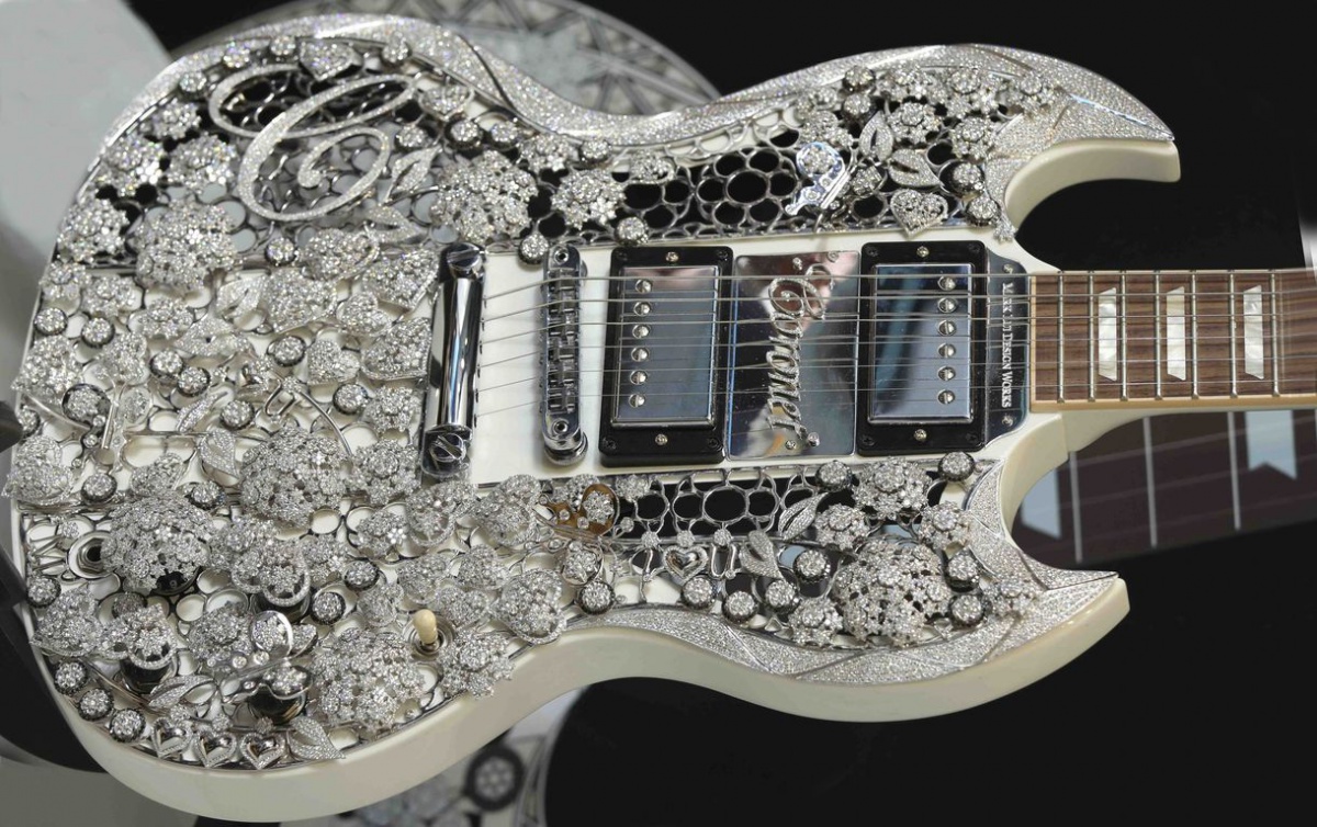 Gibson SG Standard s úpravou Aarona Schuma Gibson SG Standard s úpravou Aarona Schuma
