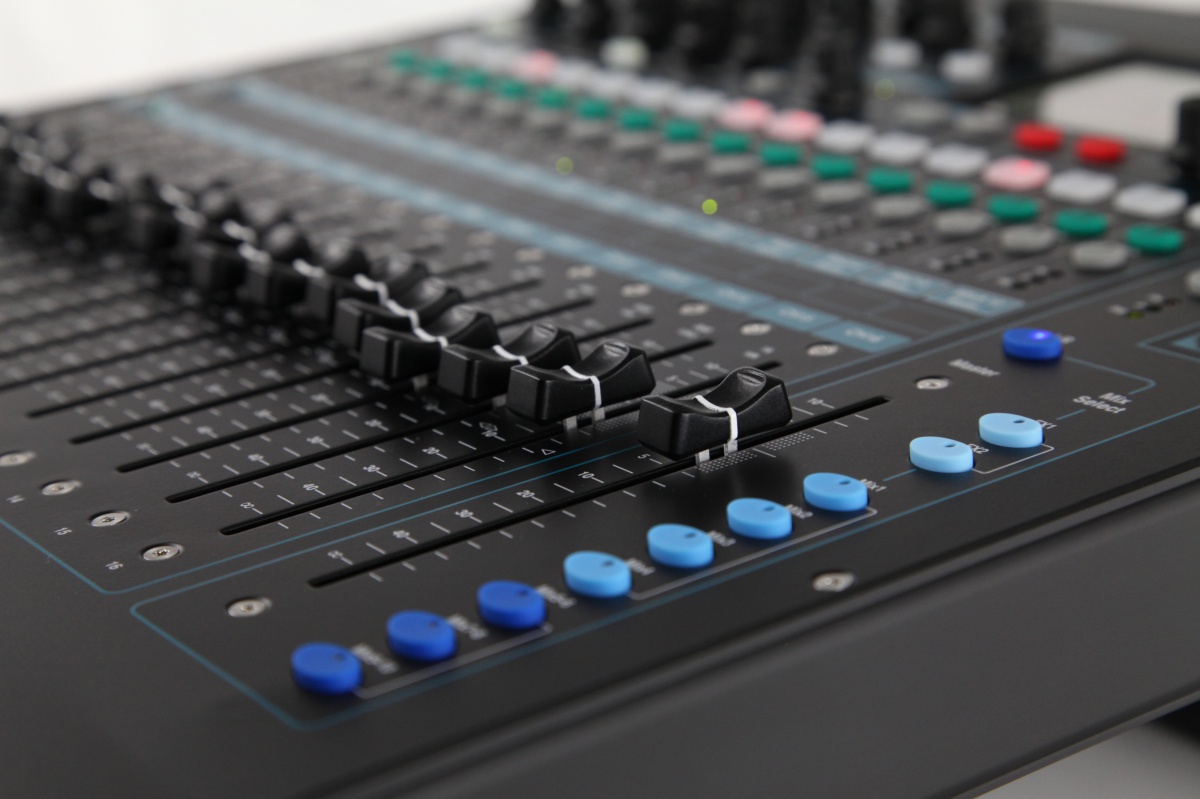 Allen and Heath QU-16 Allen and Heath QU-16