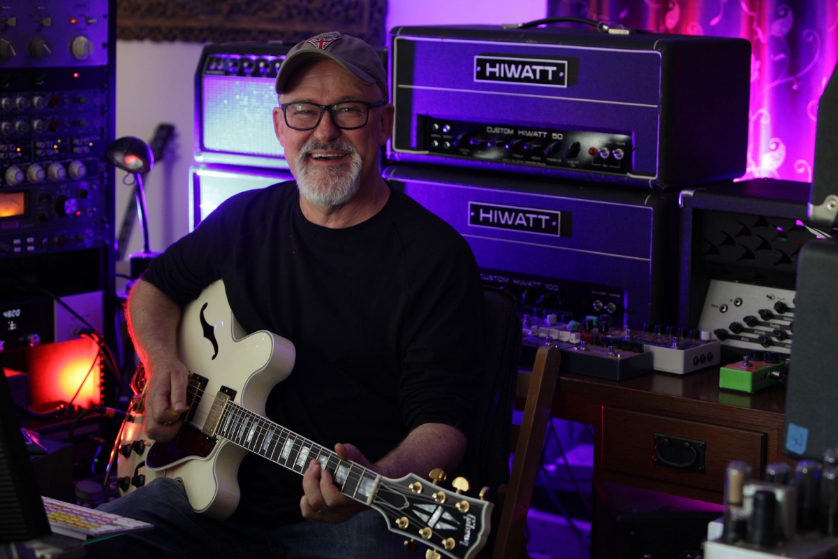 Tim Pierce, zdroj: timpierceguitar.com Tim Pierce, zdroj: timpierceguitar.com