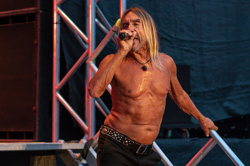 Iggy Pop spojil síly s mladým, oceňovaným producentem Andrew Wattem, který loni dokázal znovu nastartovat Ozzyho Osbourna. | Foto: Raph_PH