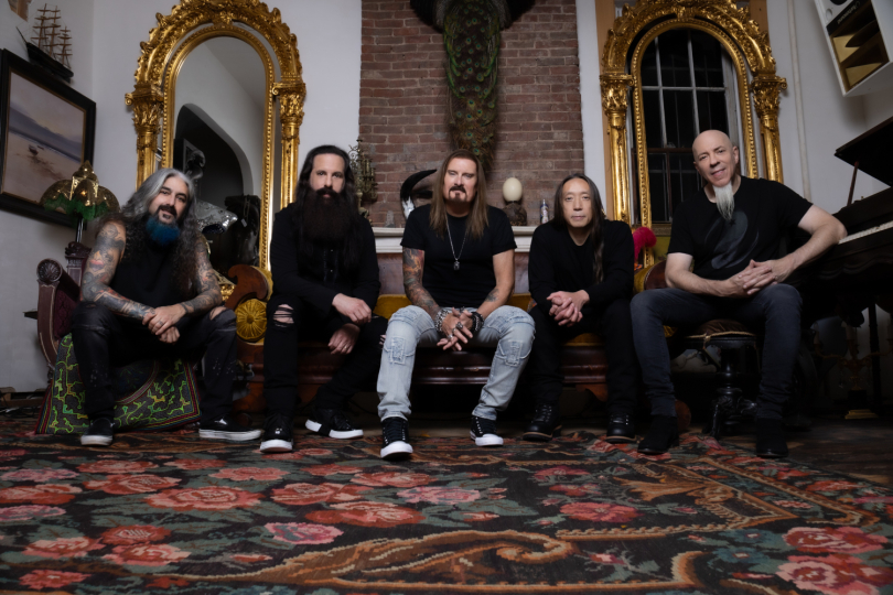 Hlad po Dream Theater s návratem adorovaného ztraceného syna Mikea Portnoye ještě zesílil. | Foto: Mark Maryanovich