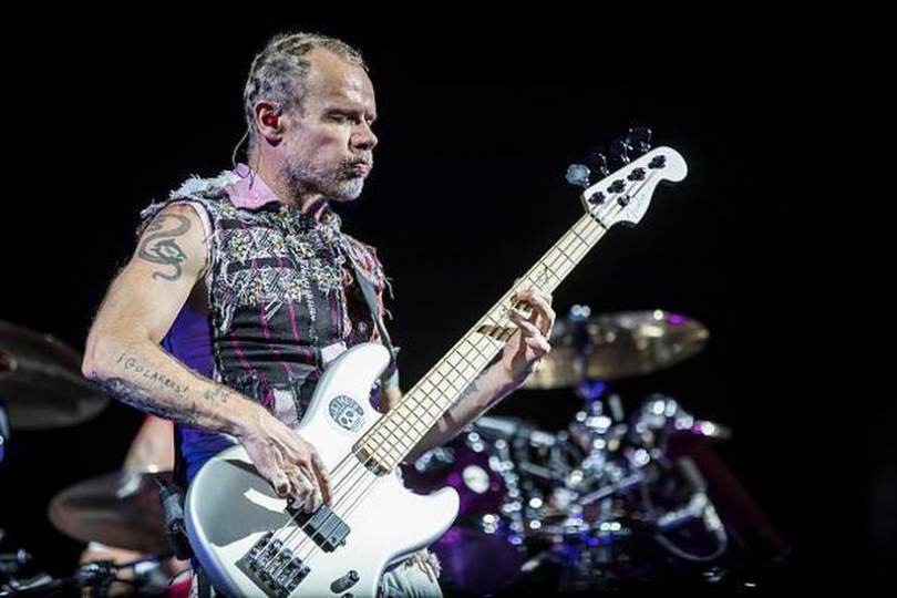 Flea, foto: Fender