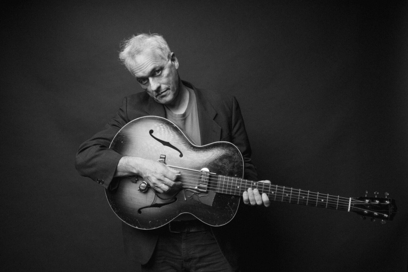 V každém ze svých projektů je Marc Ribot jiný, a přitom stále svůj. | Foto: Ebru Yildiz