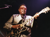Dva roky před svou smrtí v roce 1997 byl Jimmy Rogers uveden do Bluesové síně slávy. | Foto: MCA Records