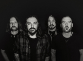 Seether umějí s grácií stárnout v proměnlivém hudebním prostředí. | Foto: Jordan Kirby