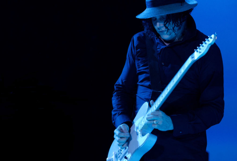 Jack White zůstává věrný své pověsti mistra riffů a chytlavých melodií. | Foto: Mark Runyon