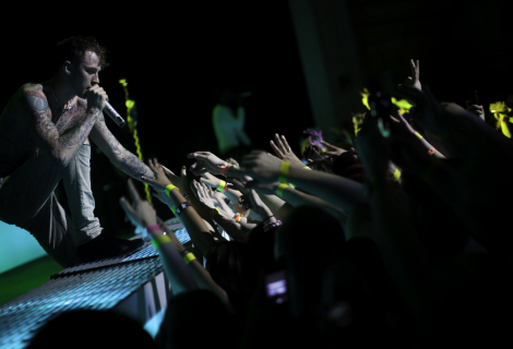 Machine Gun Kelly chce s Tickets To My Downfall zvýšit zájem mladé generace o živou, kytarovou hudbu | Foto: Flickr