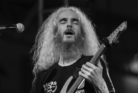  Guthrie Govan mistrně ovládá všechny kytarové techniky a jeho hra je velmi precizní. | Foto: Double Head Music