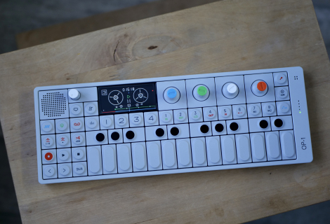 Teenage Engineering OP-1 (foto Dušan Krejdl)