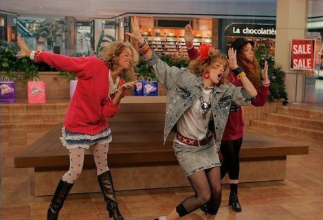 Robin Sparkles – Let's go to the Mall, ze seriálu Jak jsem poznal vaši Matku | Foto: pinterest.com