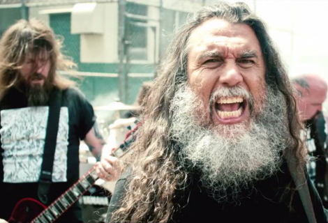 Slayer? Speciálně zasloužit si bubenický post v této kapele po Lombardovi svého času nebylo zrovna lehké. Zdroj: YouTube Slayer? Speciálně zasloužit si bubenický post v této kapele po Lombardovi svého času nebylo zrovna lehké. Zdroj: YouTube