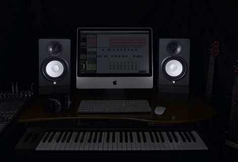 Monitory Yamaha HS5