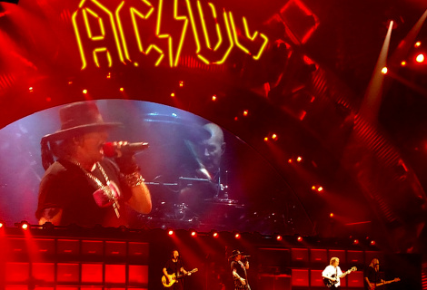 AC/DC, zdroj Wikipedia